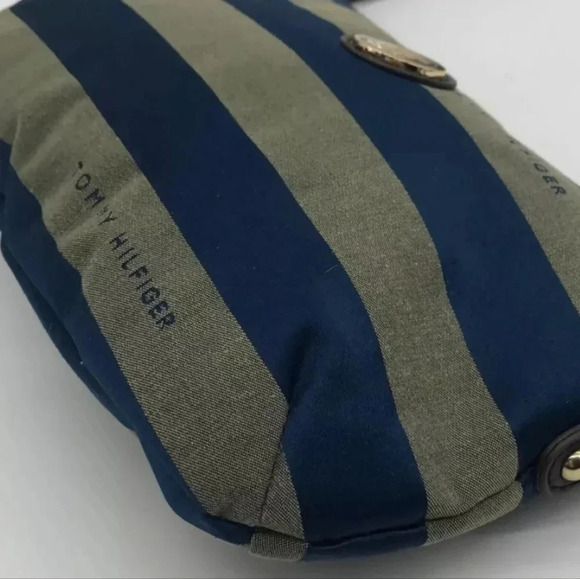 Tommy Hilfiger Striped Crossbody Bag - Picture 6 of 8